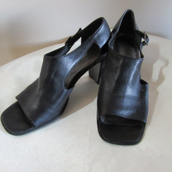 Luca B Calico Size Ladies 7 -1/2 M   Black Leather - Picture 11 of 11